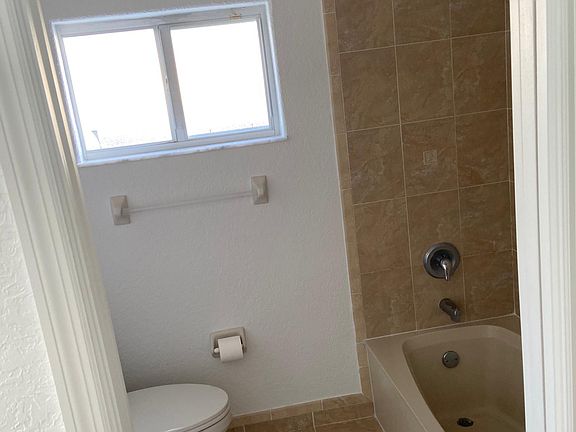 5th image of 184 Eureka Dr