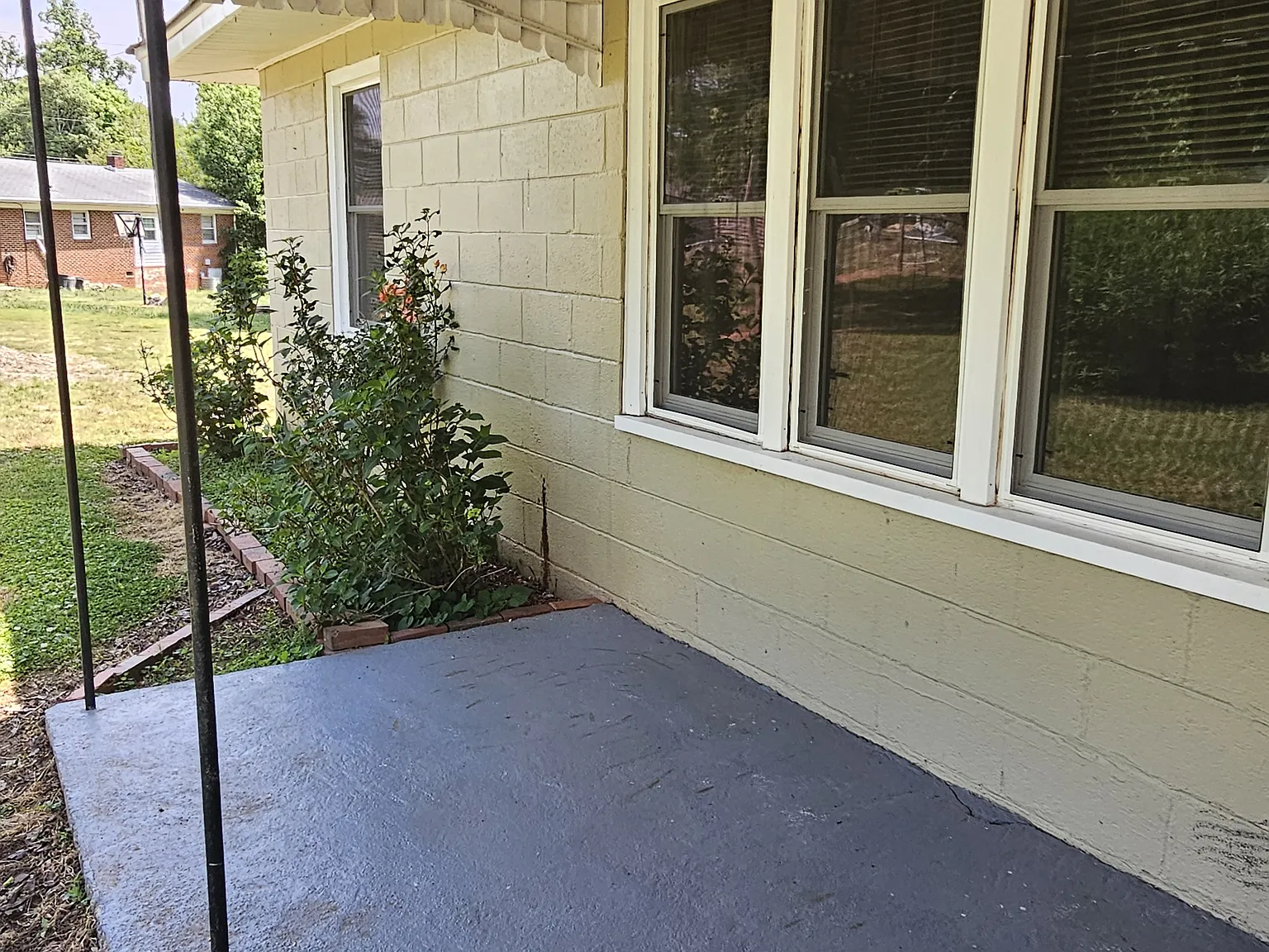 100 Coley Cir — Photo 2