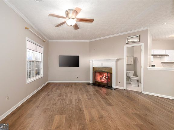 4th image of 869 Glynn Oaks Dr