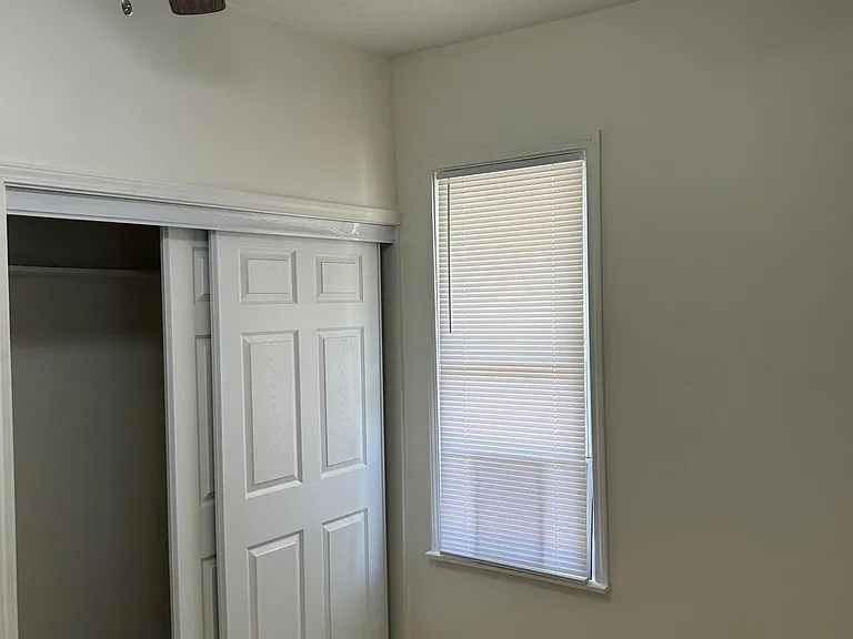1578 Manchester Ave — Photo 4