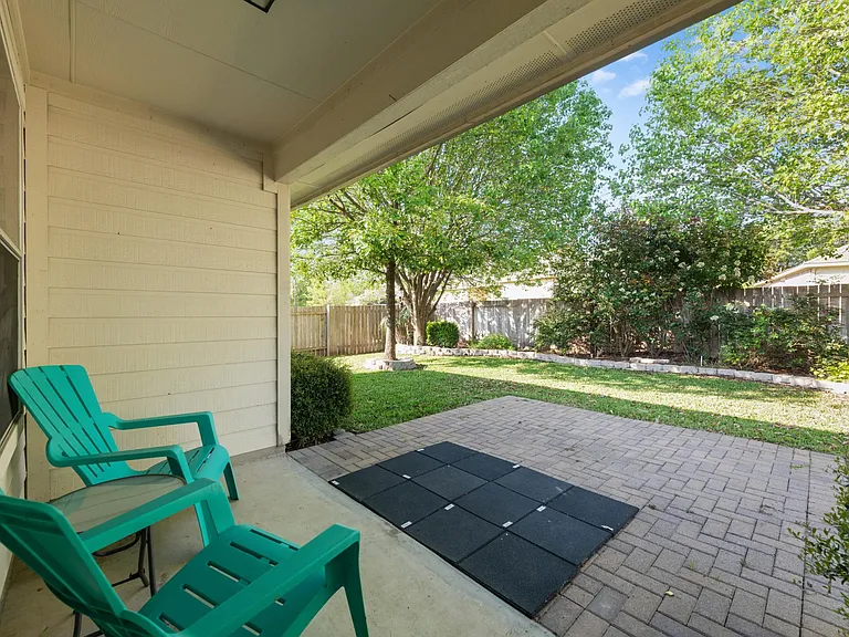 4423 Meadowside Ln — Photo 18