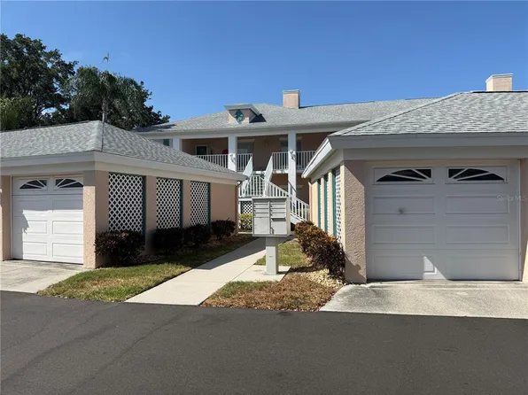 4211 Caddie Dr E APT 202, Bradenton, FL 34203
