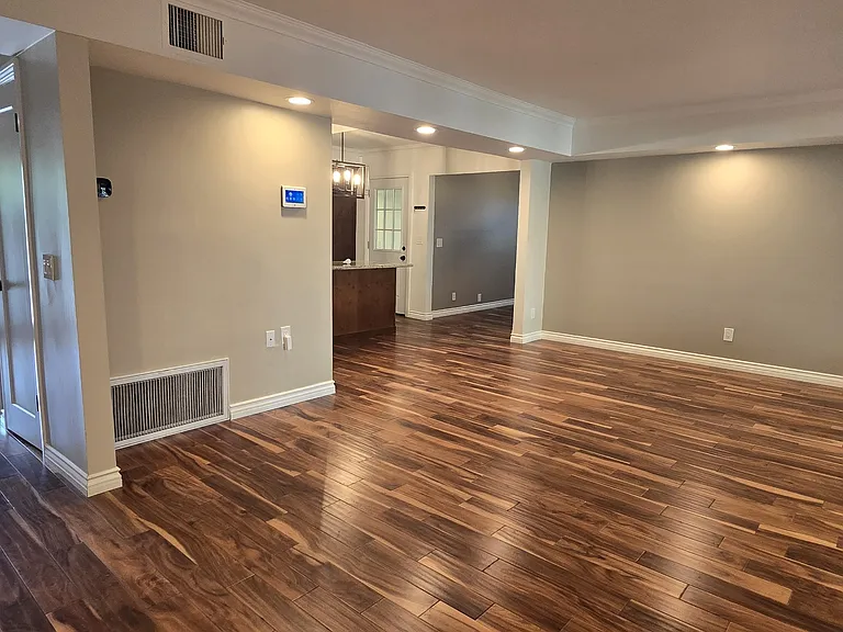 11539 Babbitt Ave — Photo 9
