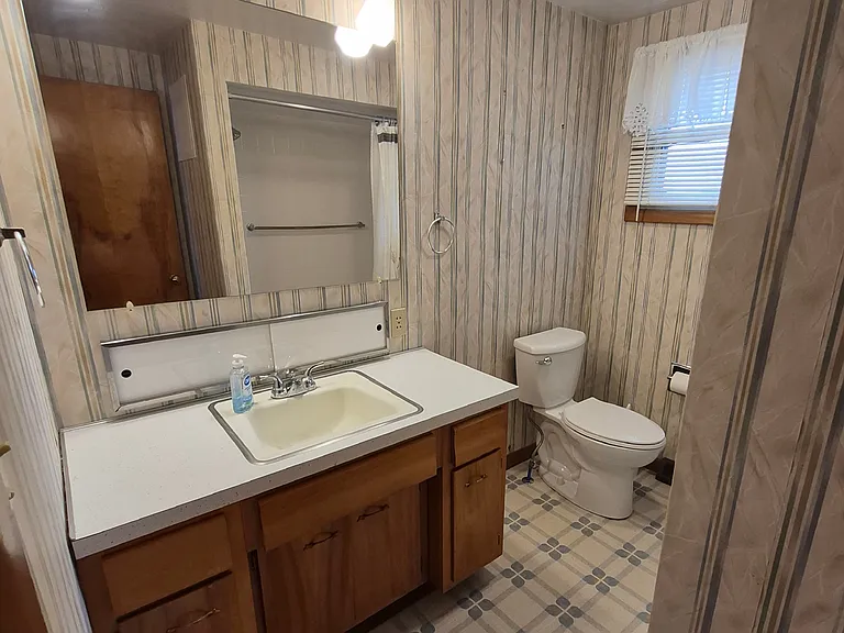 324 Church Ave SE — Photo 16