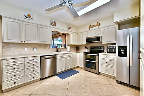129 Alhambra Pl Photo 1