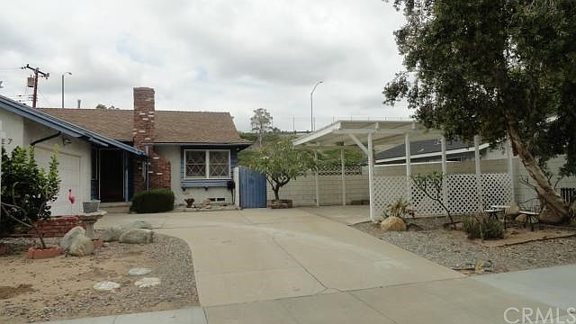 2nd image of 2027 E Mount Vernon Ave
