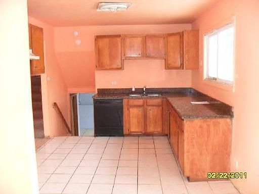 3rd image of 66 E Schubert Ave