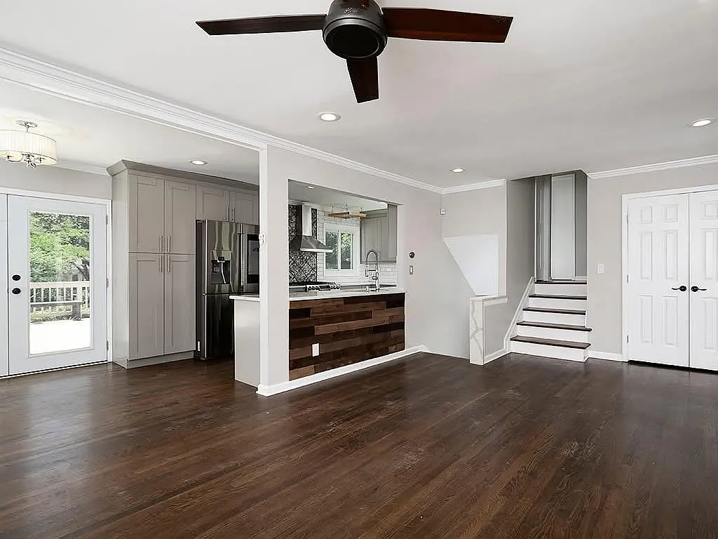5 bed, 2.0 bath, 1504 sqft, $2,575 — Photo 3