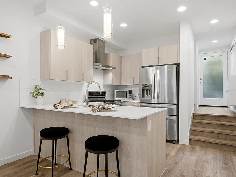 14013 Greenwood Ave N #F — Photo 8