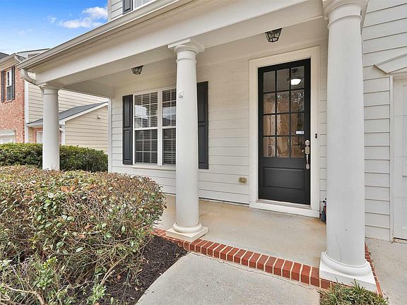 2nd image of 251 Independence Ln