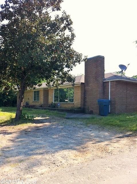 2nd image of 8019 Stanton Rd
