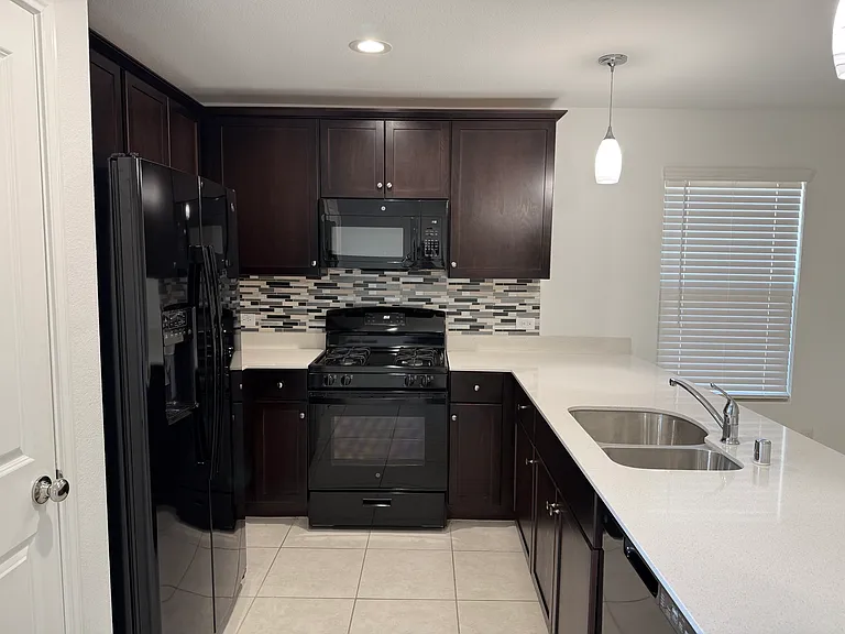348 Dry Canyon Way — Photo 19