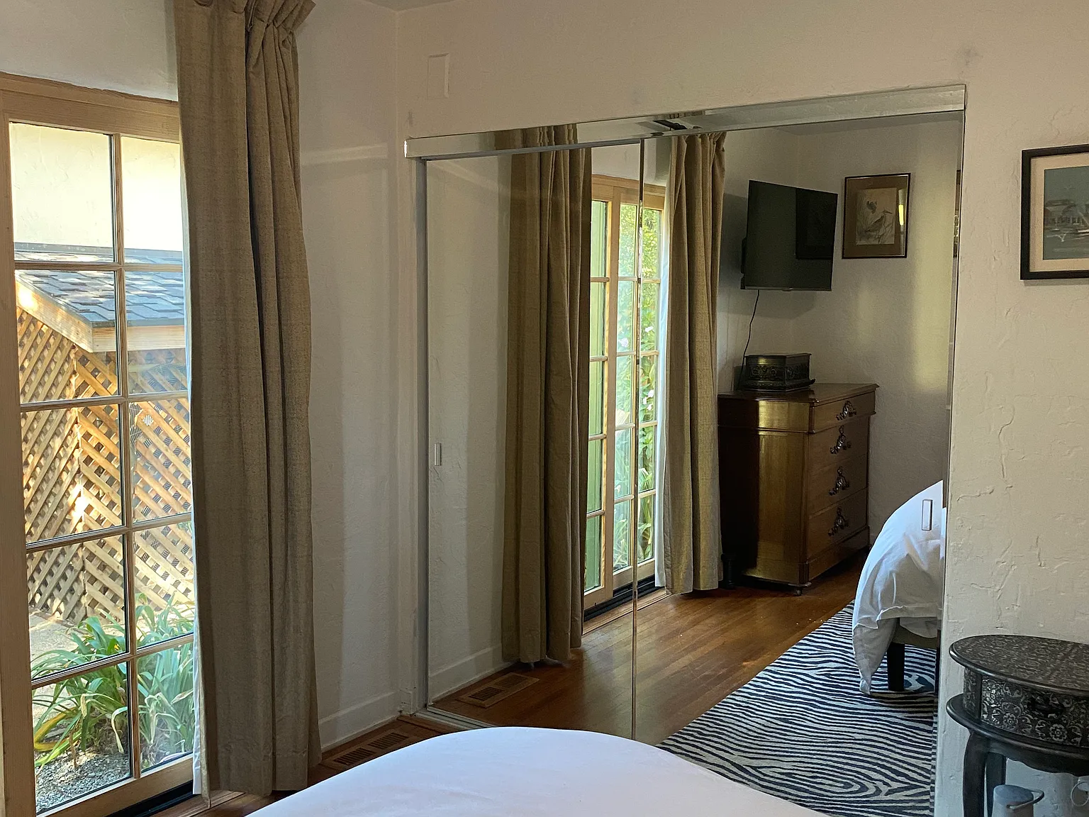 2 bed, 740 sqft, $5,500 — Photo 4