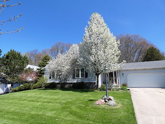 2nd image of 1545 Scott Creek Dr NE