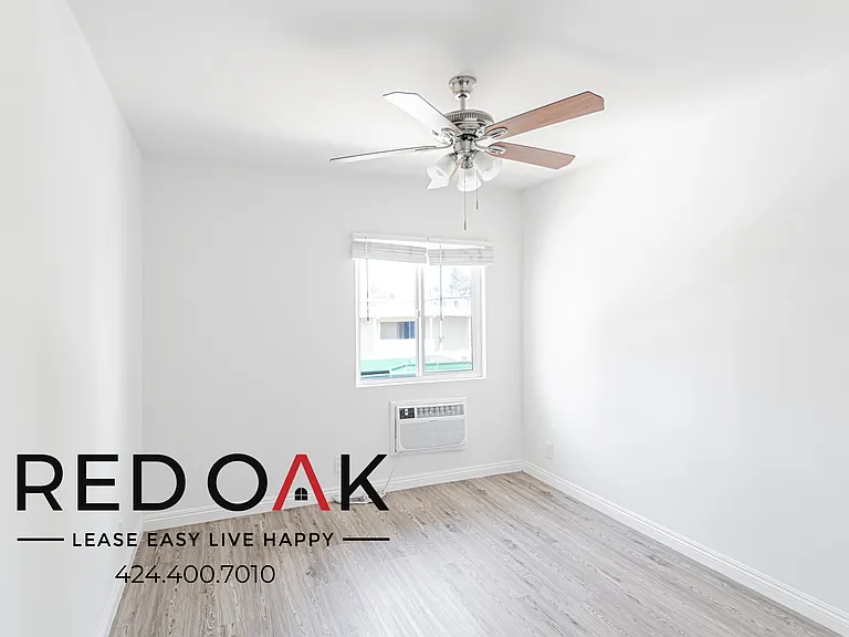 20414 Cohasset St #19 — Photo 10