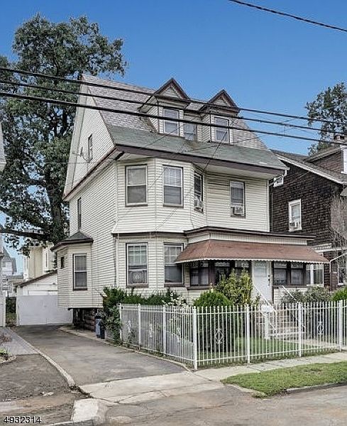 1st image of 672-674 Highland Ave