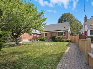 23 Scotswood Rd, Toronto, ON M1R3N3