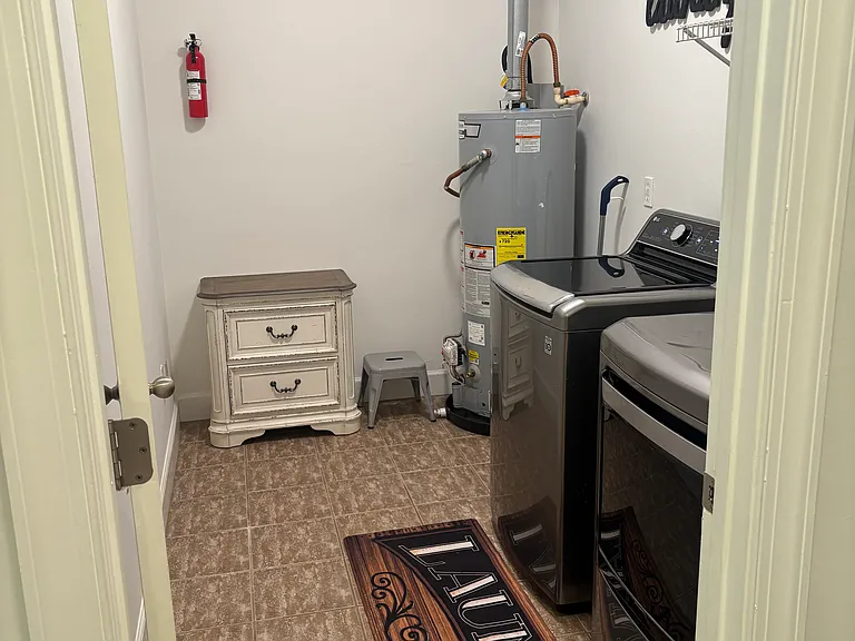 1740 Barber Rd — Photo 19