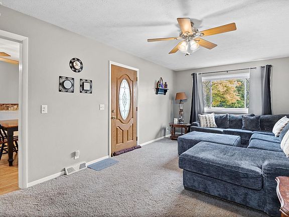 3rd image of 533 Lincoln Ave