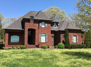 1096 Yellow Creek Rd, Dickson, TN 37055