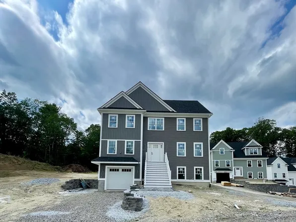 17 Sylvan Hill Xing, Haverhill, MA 01832