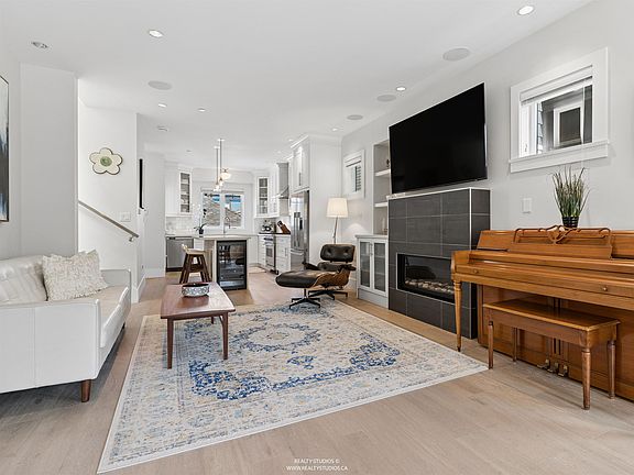 5th image of 119 E 27th Ave