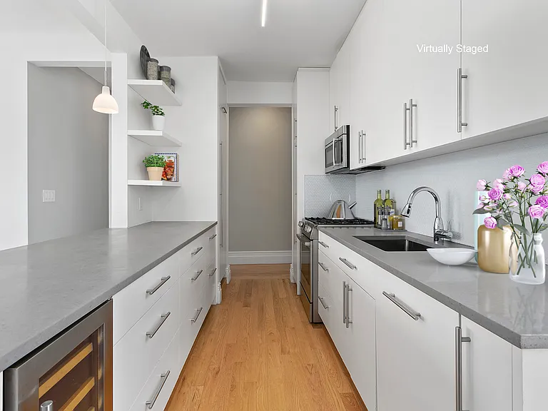 25 Charles St #5A — Photo 4