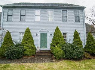 2 Walnut Ln, Medway, MA 02053