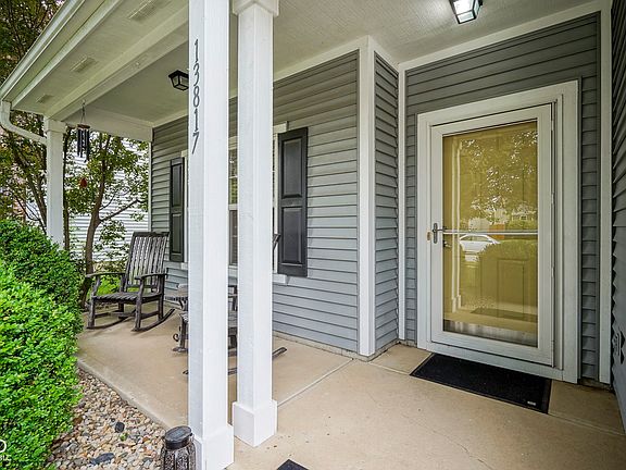 2nd image of 13817 Black Canyon Ct