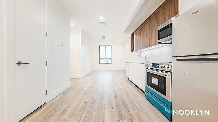 1st image of 380 Grove St #4G