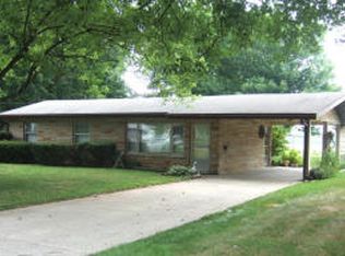 604 N 14th St, Mitchell, IN 47446