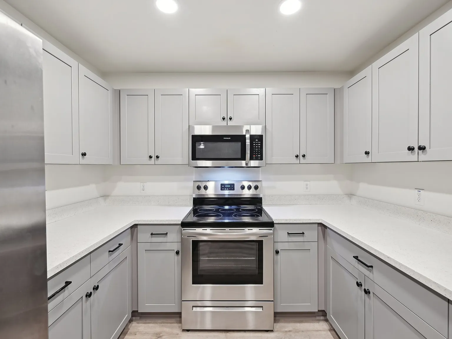 2 bed, 850 sqft, $1,199 — Photo 1