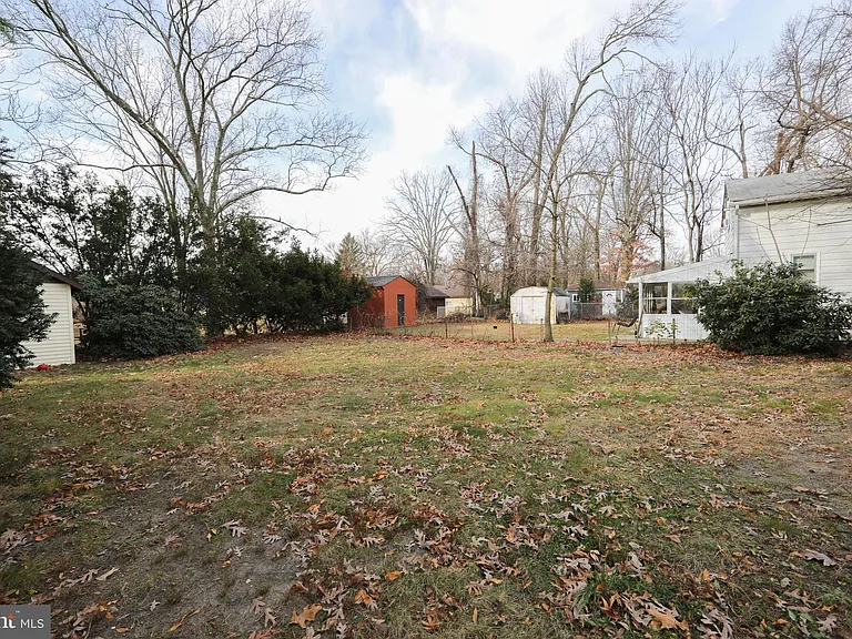 24 W Branch Ave #B — Photo 20