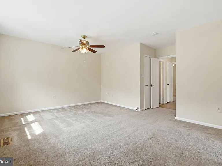 8031 Sleepy View Ln — Photo 25
