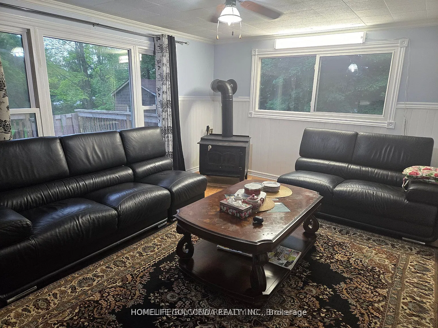 3 bed, $2,440 — Photo 3