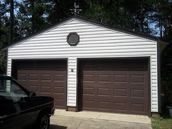 3rd image of 106 Sun Valley Dr