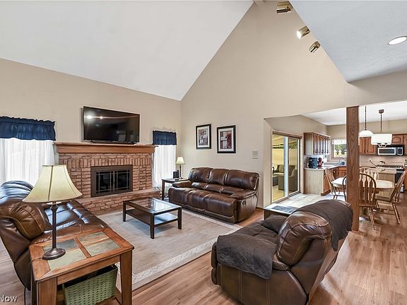 3rd image of 24848 Tricia Dr