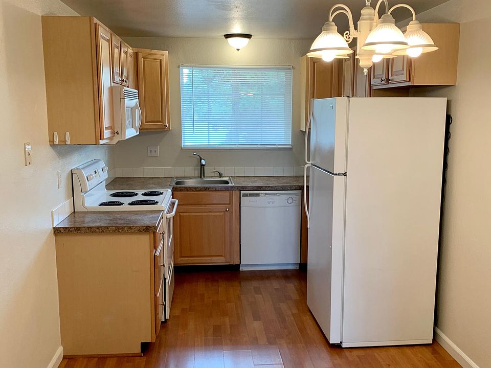 1st image of 4124 W Albany Ave APT C