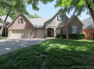 9041 E 117th St S, Bixby, OK 74008