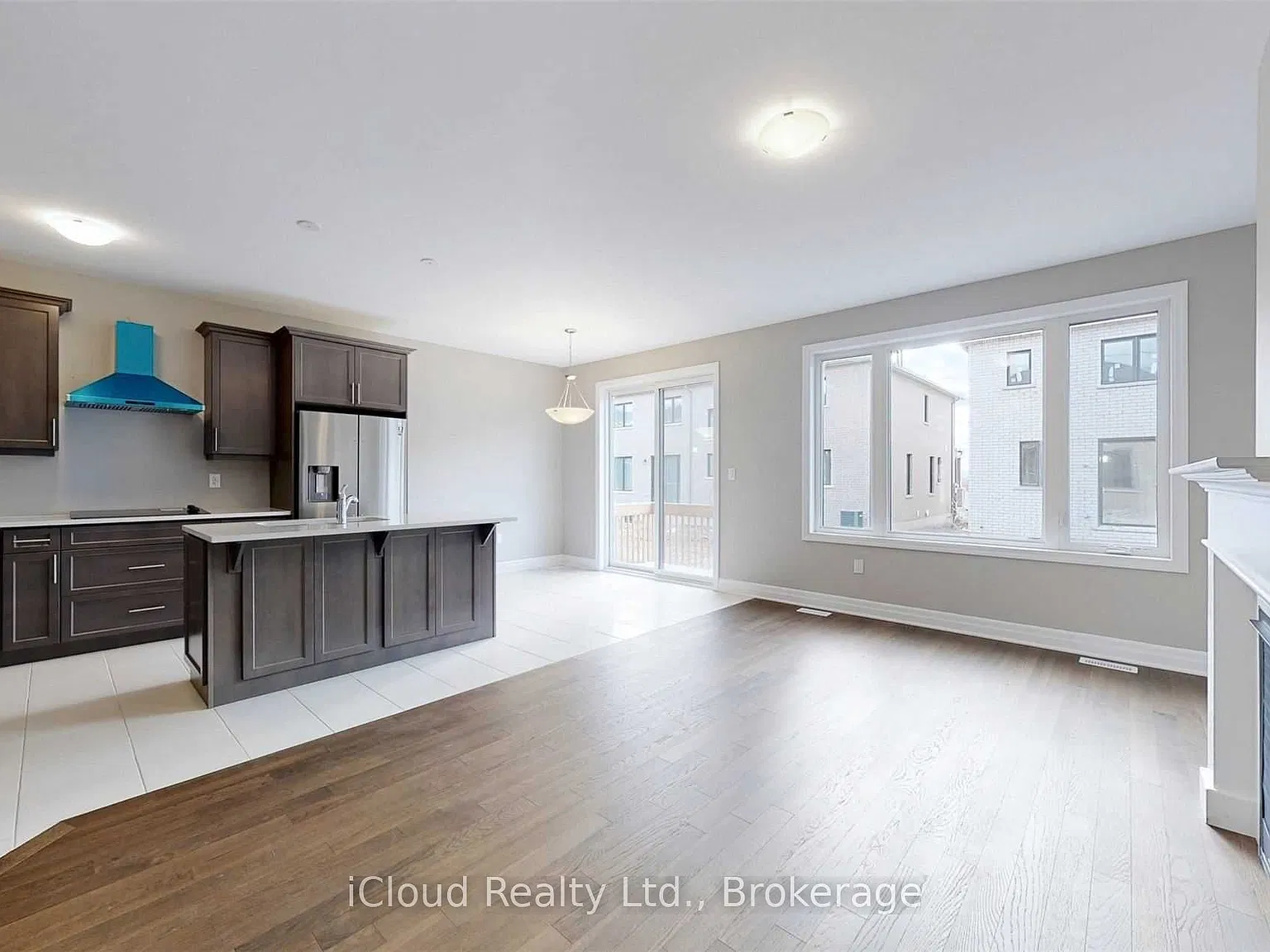 4 bed, $4,000 — Photo 2