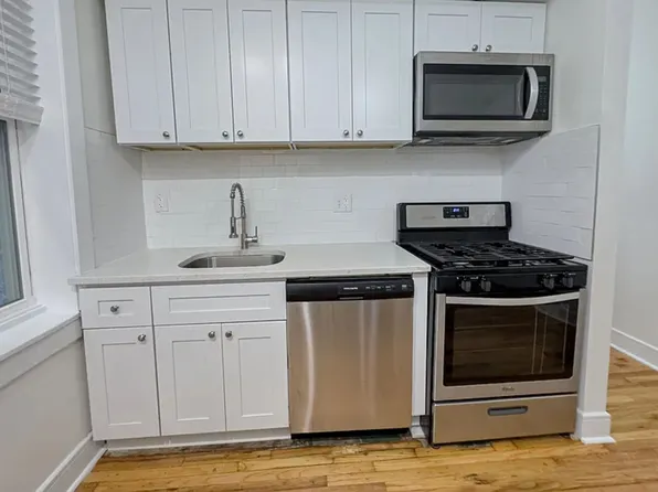 334-38 Lombard St, Philadelphia, PA