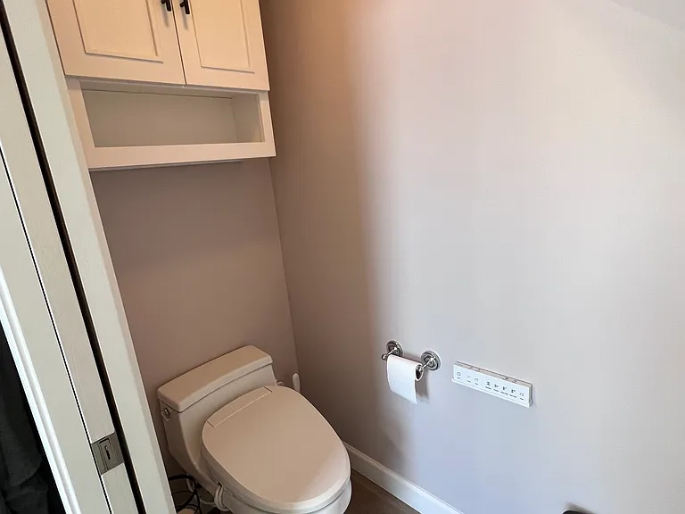 648 S Whitman Ct SE — Photo 24
