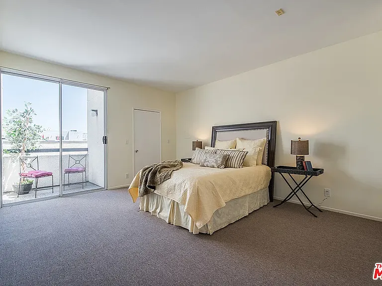 1240 S Corning St #308 — Photo 9