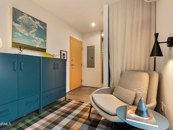 4th image of 1145 E WHITTON Avenue #1004