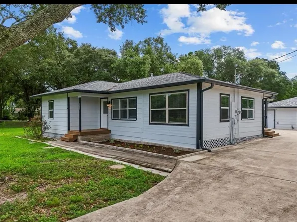 2940 Piper Rd #1, Pearland, TX 77584