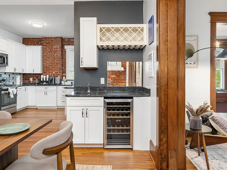2nd sink/ wine bar.