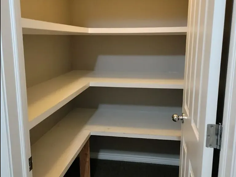 215 W Center St #11 — Photo 13