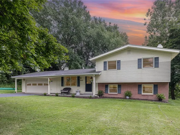 8827 N County Road 14, Bloomfield, NY 14469