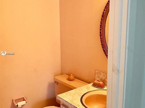 2nd image of 952 NE 199th St #3K