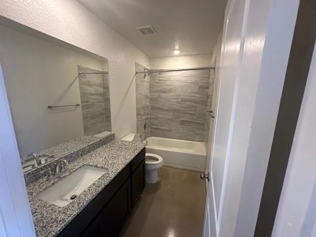 1201 Lehmann Dr #B — Photo 15